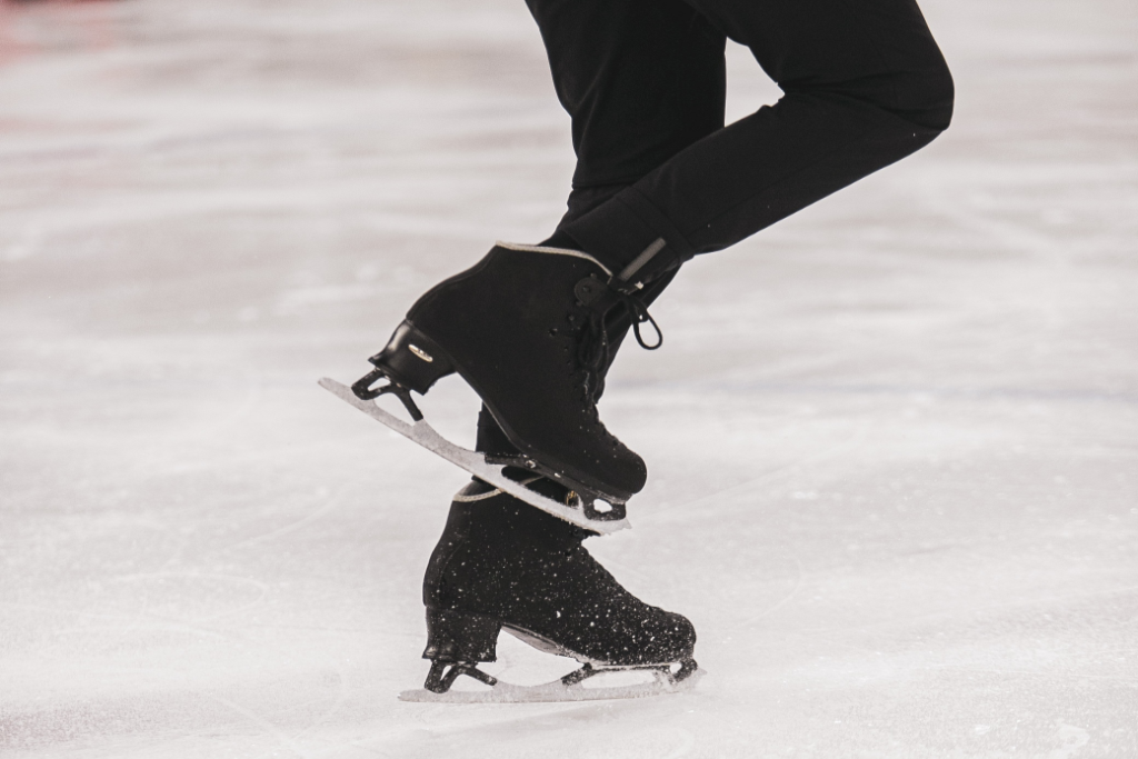 ice skating logan-weaver-lgnwvr-VB7bKHZSqEI-unsplash cropped resized for web